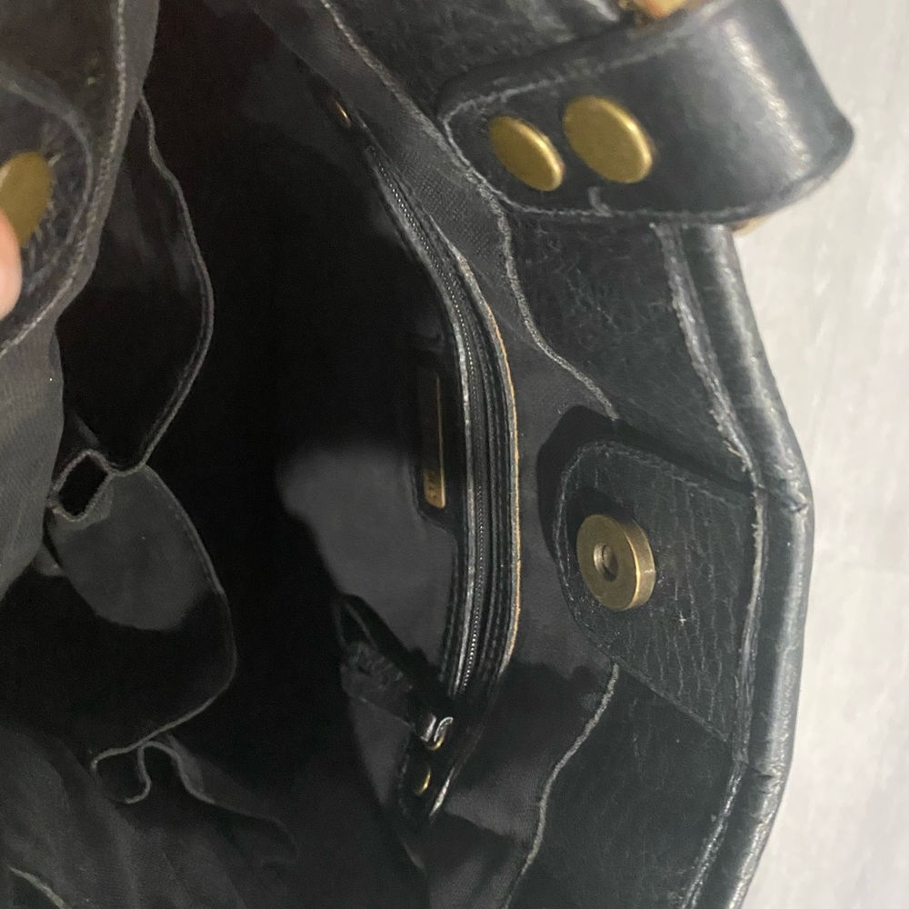 Isabella Fiore Handbag - Picture 7 of 8